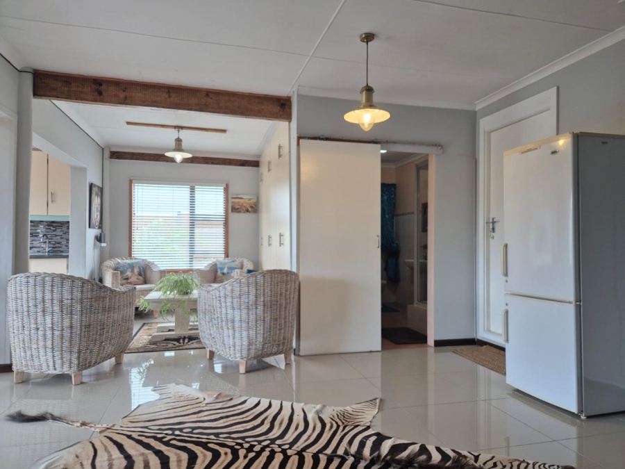 4 Bedroom Property for Sale in Stilbaai Wes Western Cape